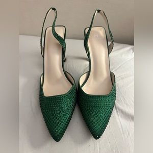 H HALSTON Hawaii Embellished Pump